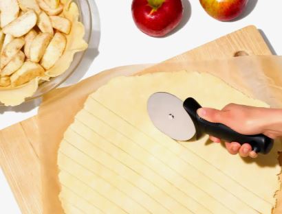 Oxo Good Grips Pizza Wheel Cutter