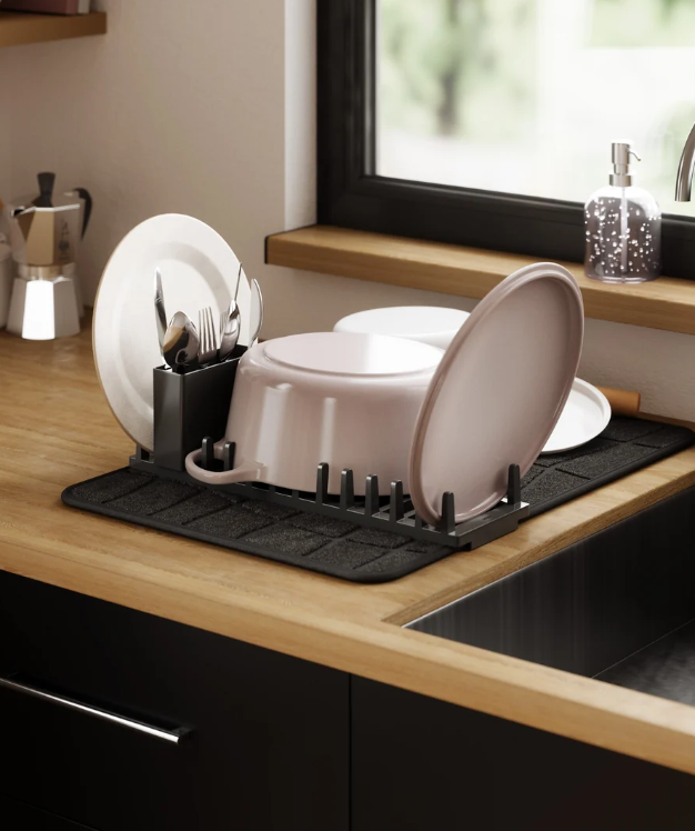 Umbra Udry Ultra Drying Rack With Mat Black