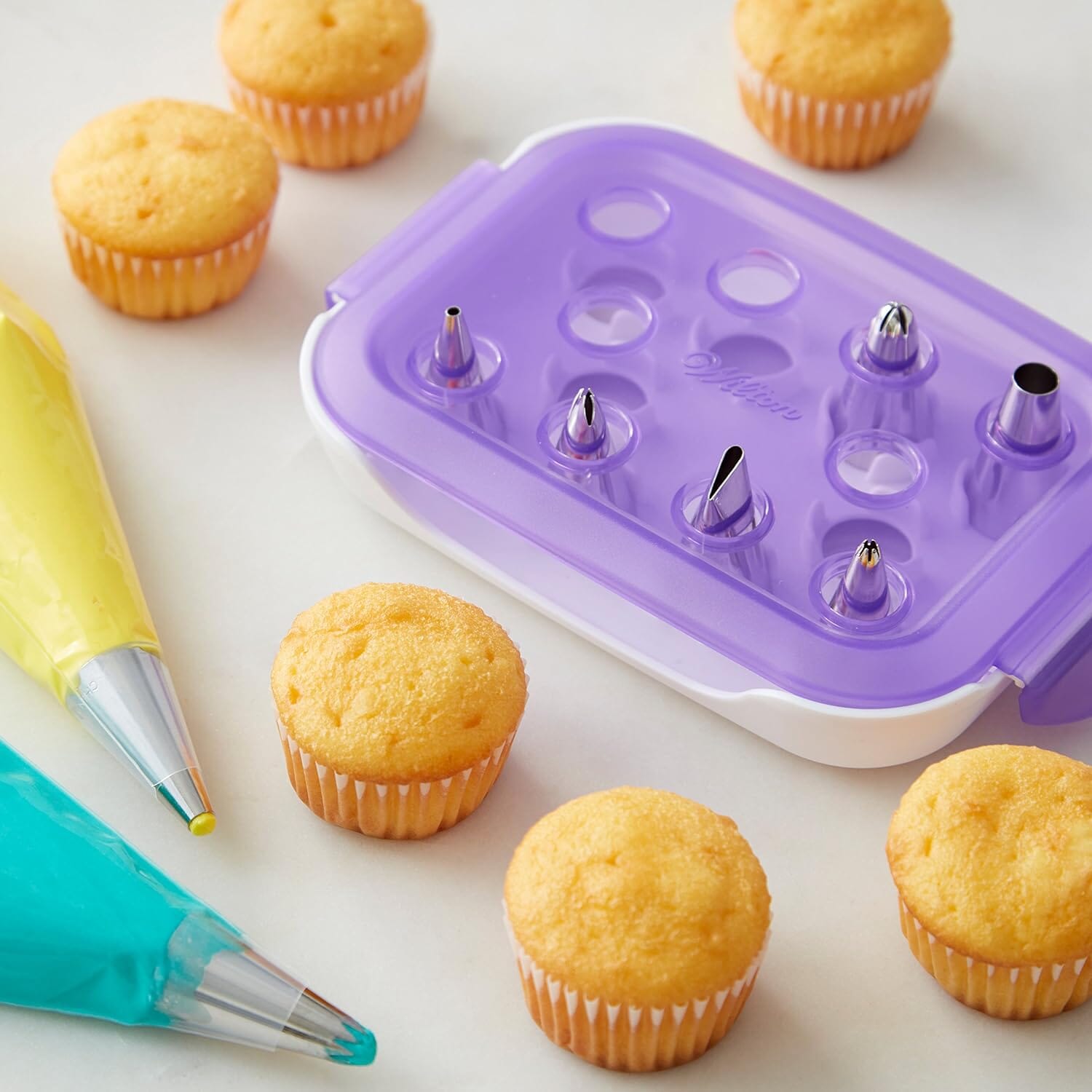 Wilton 9pce Starter Decorating Tip Set Piping Bag Sets The Cooks Kitchen 