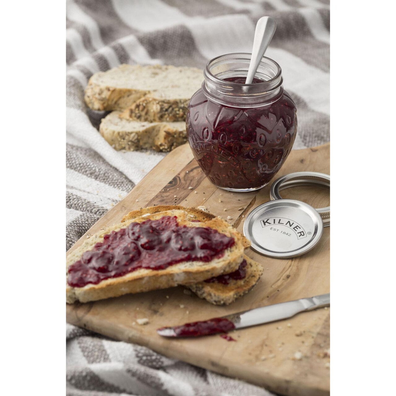 Kilner Strawberry Fruit Jar 400ml Preserving Jars The Cooks Kitchen 