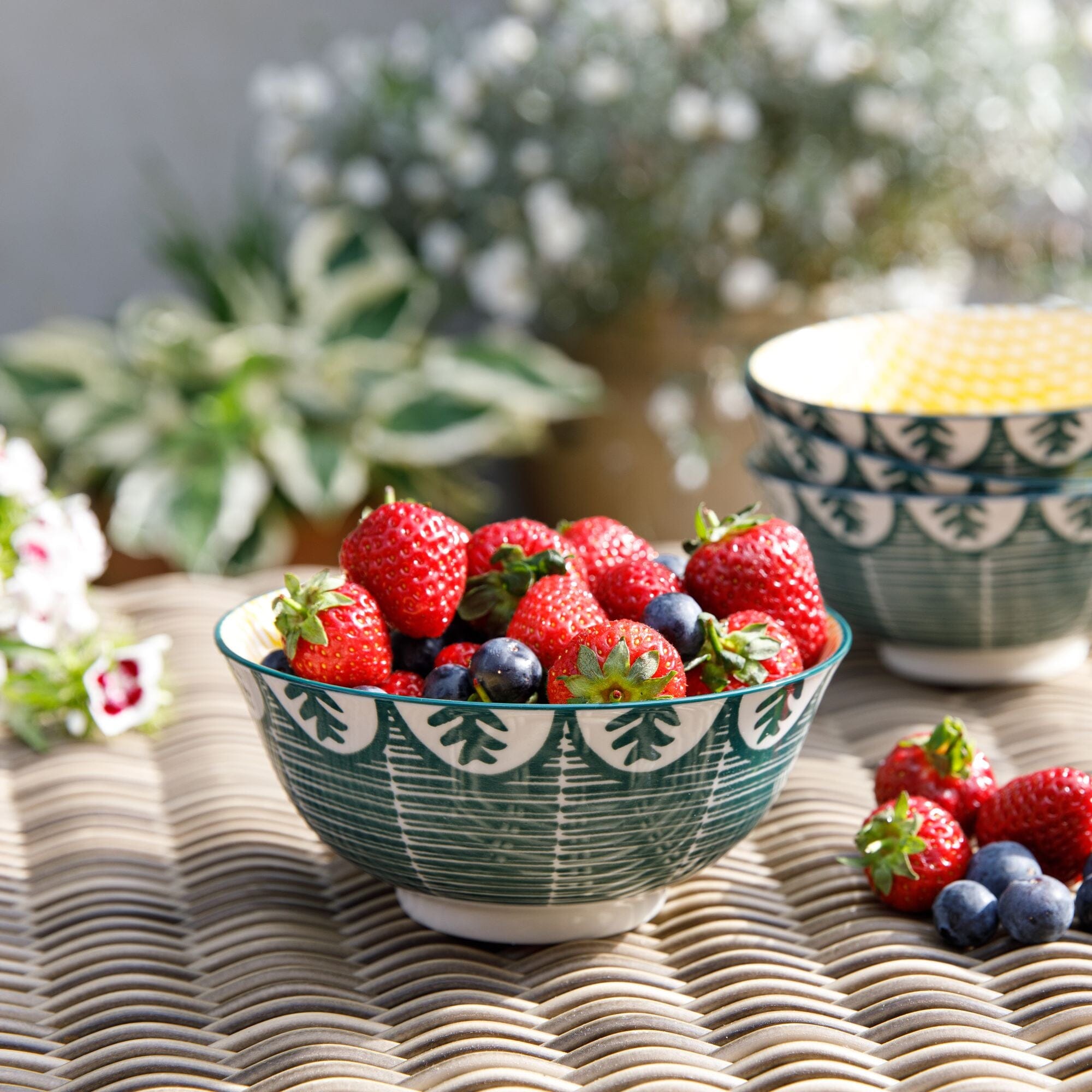 Mikasa Does It All Bowl - Leafy Green 15.7cm Bowls The Cooks Kitchen 