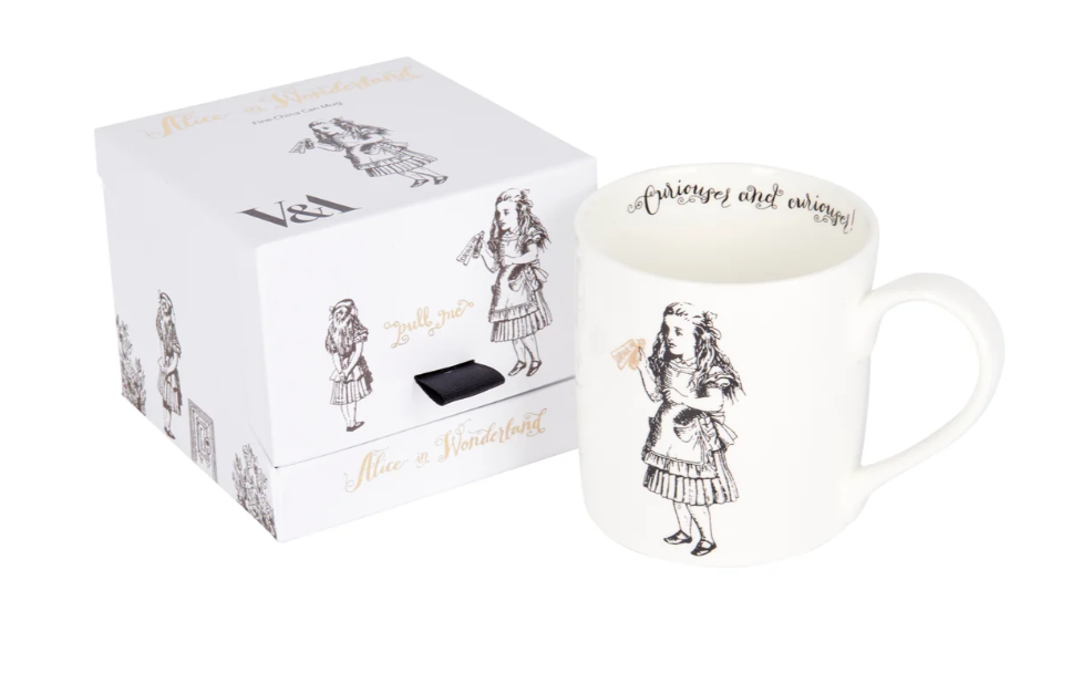 Victoria & Albert Alice In Wonderland Can Mug, Alice, 350ml, Gift Boxed
