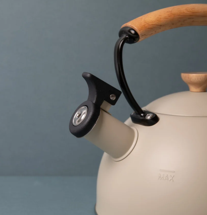 La Cafetière Whistling Kettle 1.6l (latte)
