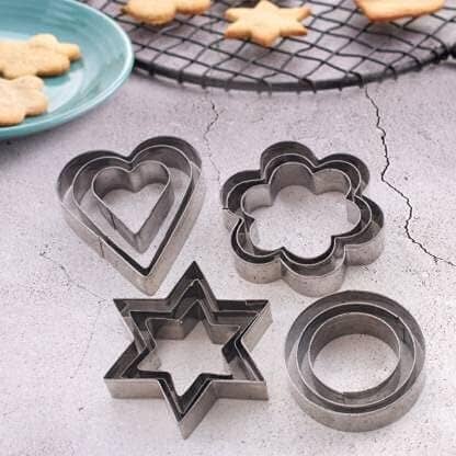 My Kitchen Addiction - Stainless Steel Cookie Cutters - Pack Of 12 Cookie Cutters & Plungers The Cooks Kitchen 