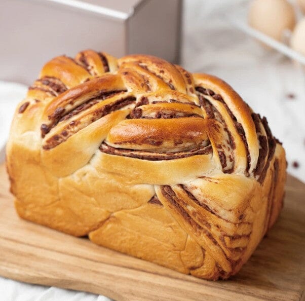 Chefmade Loaf Pan With Cover 450g - 21cm Loaf Pans The Cooks Kitchen 