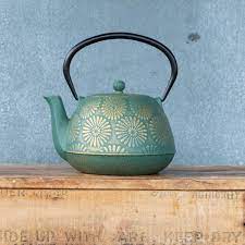 Avanti 1.2l Daisy Teapot Cast Iron Tea Pot W Lid Infuser Teal/gold
