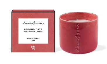 Love Anna X Chapters Second Date Fragrance Candle 325g Red Currant & Cream