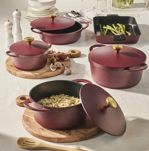 Maxwell & Williams Cast Lite - Non-stick Casserole 28cm/6.3l Cherry Casseroles The Cooks Kitchen 