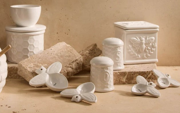 Davis & Waddell Wildflower & Hive Salt Cellar White 9.4x7.7x9.4cm