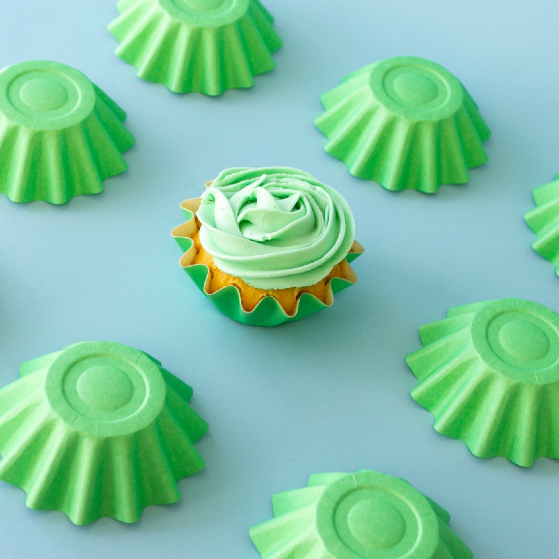 Pastel Green Bloom Baking Cups